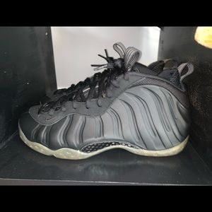 Foamposite Stealth Blackout 2012